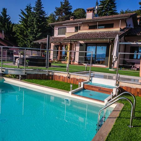 Villa Buzzi Besozzo Rom bilde